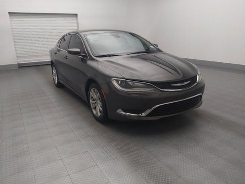 Used 2017 Chrysler 200 Limited Platinum image 13