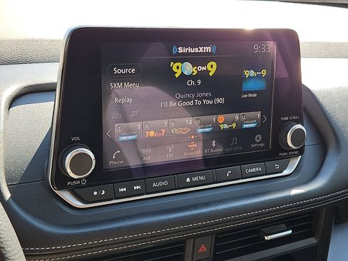 Certified 2023 Nissan Rogue SV image 16