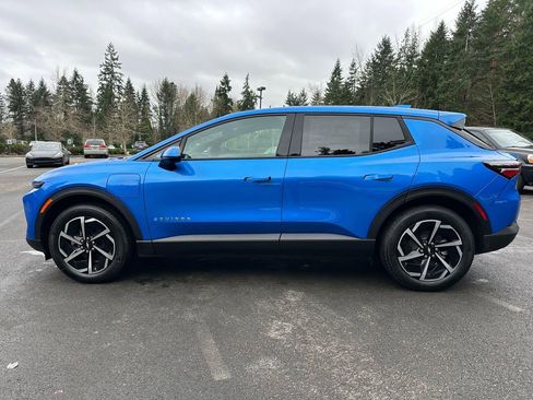 New 2026 Chevrolet Equinox EV LT image 2