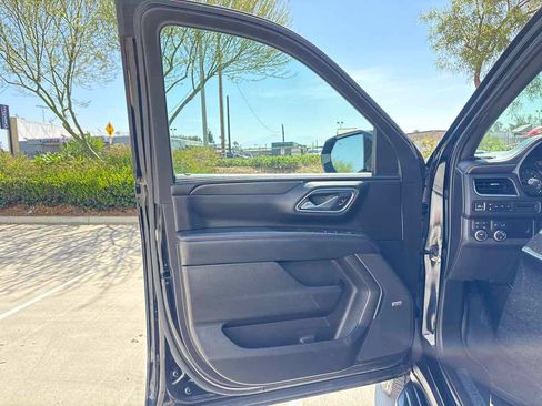 Used 2021 Chevrolet Tahoe RST w/ Luxury Package AWD/4WD image 21