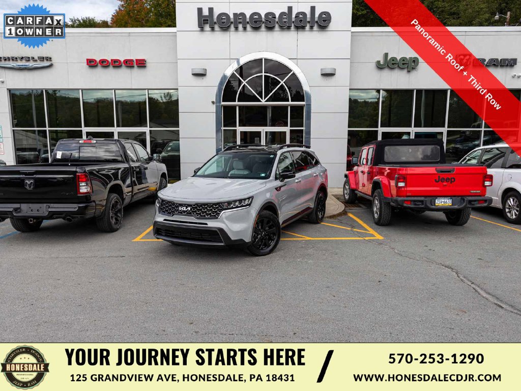 Used 2023 Kia Sorento S w/ Panoramic Sunroof Package AWD/4WD image 1