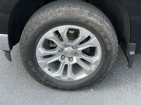 Used 2024 Chevrolet Silverado 1500 LTZ w/ LTZ Premium Package image 37