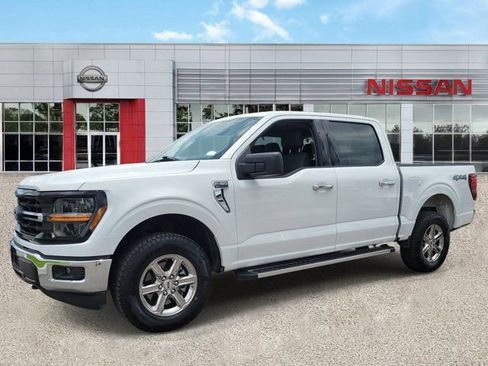 Used 2025 Ford F150 XLT w/ Equipment Group 301A Standard AWD/4WD image 3