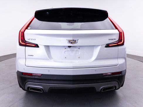 Used 2021 Cadillac XT4 Premium Luxury AWD/4WD image 16