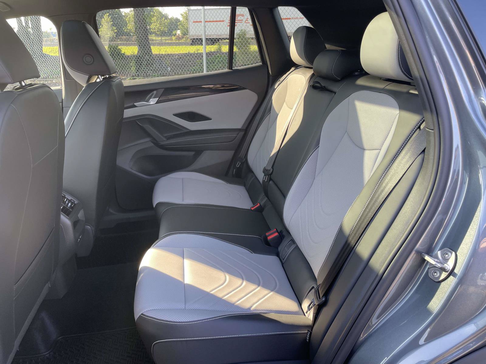New 2026 Volkswagen Tiguan SE R-Line FWD image 12