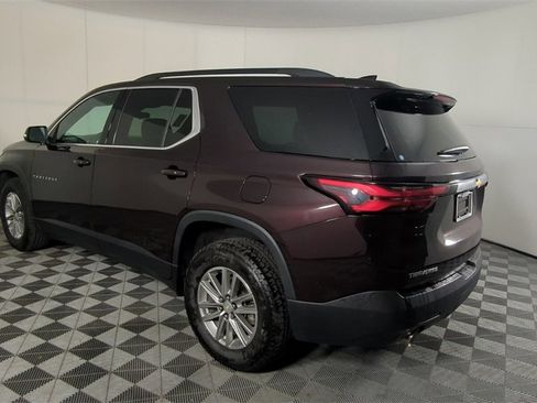 Used 2022 Chevrolet Traverse LT image 7