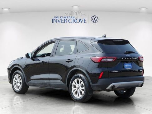 Used 2025 Ford Escape Active AWD/4WD image 5