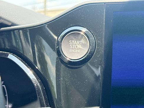 Used 2025 Lexus NX 250 FWD w/ Premium Package image 19