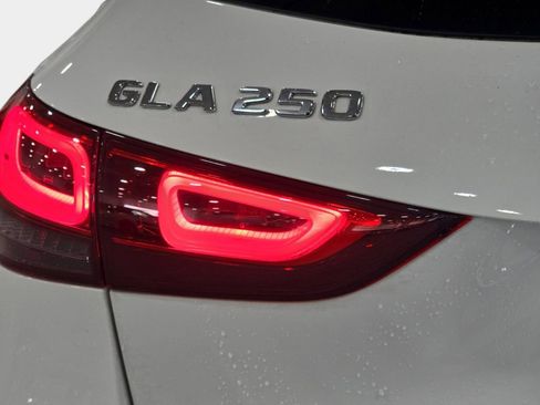 Used 2022 Mercedes-Benz GLA 250 image 28