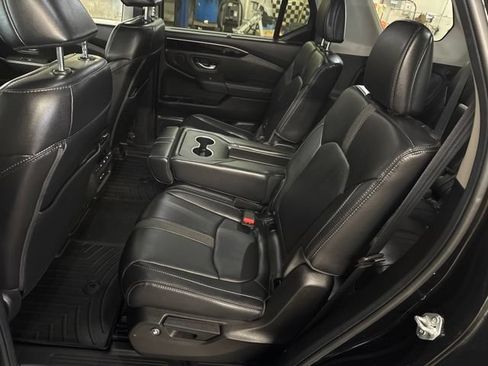 Used 2025 Honda Pilot EX-L image 21