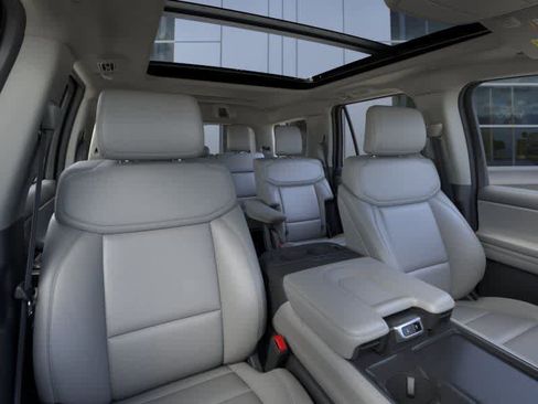 New 2026 Ford Expedition Active AWD/4WD image 10
