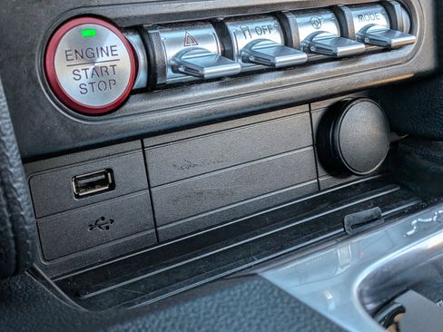 Used 2022 Ford Mustang Premium image 32