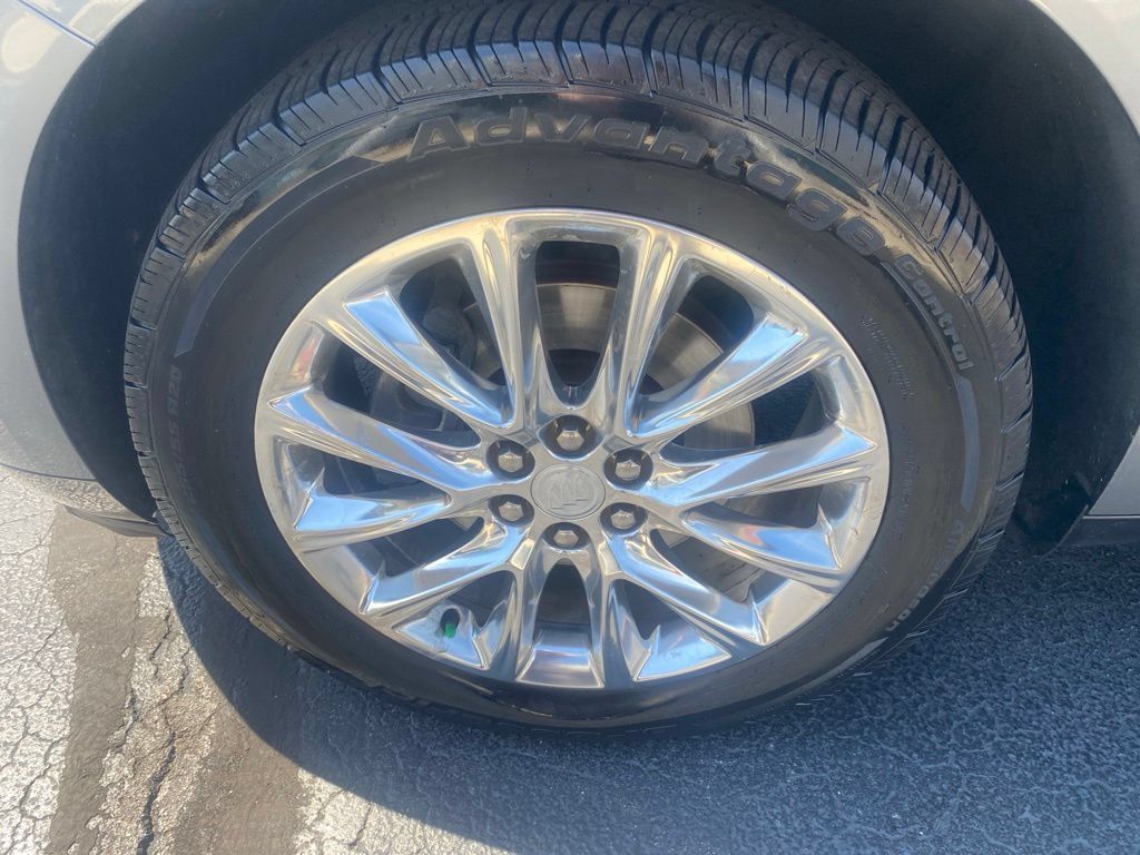 Used 2018 Buick Enclave Premium w/ Experience Buick Package AWD/4WD image 28