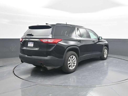 Used 2020 Chevrolet Traverse LT w/ LPO, Blackout Package AWD/4WD image 7
