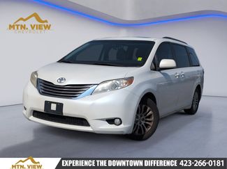 Used 2016 Toyota Sienna L image 1