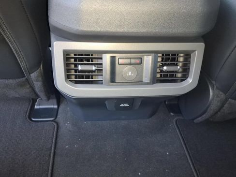 New 2026 Ford F250 Lariat w/ Black Appearance Package AWD/4WD image 32