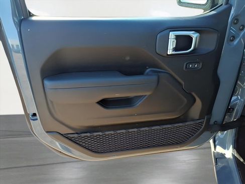 New 2026 Jeep Gladiator Sport image 15