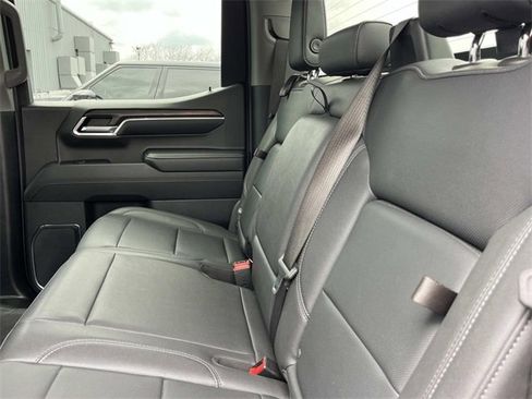 Used 2024 GMC Sierra 1500 SLT image 20