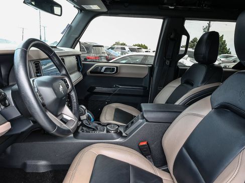 Used 2024 Ford Bronco Wildtrak AWD/4WD image 19