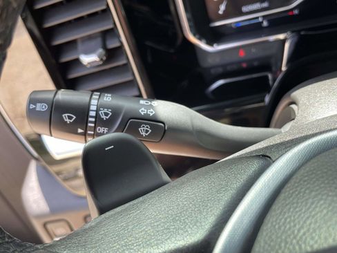 Used 2022 GMC Sierra 1500 SLT w/ SLT Premium Plus Package image 19