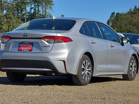 Used 2022 Toyota Corolla LE FWD image 4
