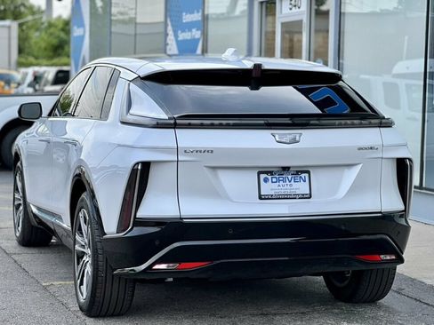 Used 2024 Cadillac Lyriq Luxury AWD/4WD image 35