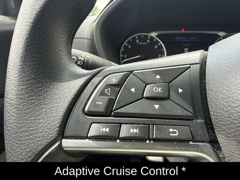 Used 2025 Nissan Sentra SV FWD image 13