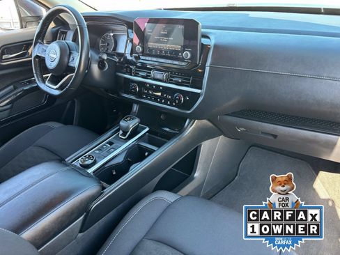 Certified 2025 Nissan Pathfinder SV AWD/4WD image 12