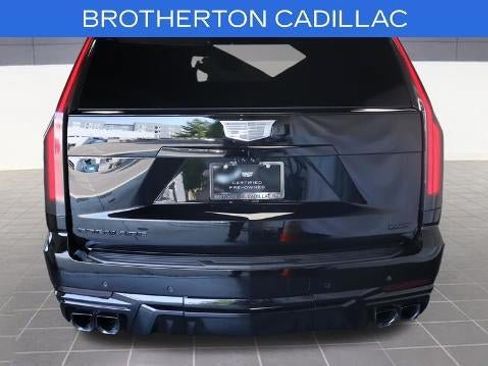 Used 2025 Cadillac Escalade V AWD/4WD image 5