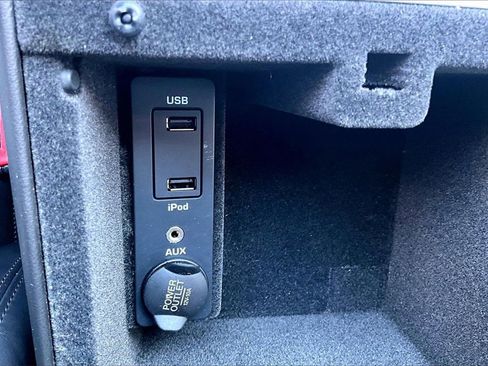 Used 2012 Jaguar XF Portfolio image 15