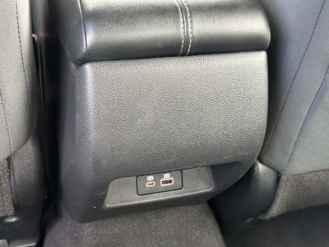 Used 2025 Nissan Altima 2.5 SV FWD image 18