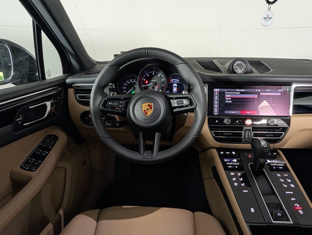 New 2026 Porsche Macan AWD/4WD image 21