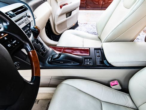 Used 2010 Lexus RX 450h 2WD image 38