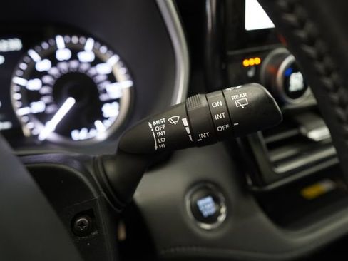 Used 2023 Toyota Highlander XSE image 20