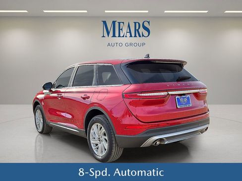 Used 2023 Lincoln Corsair AWD image 4