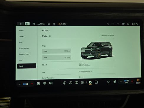 Used 2024 Rivian R1S Adventure AWD/4WD image 29