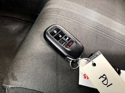 Used 2023 Honda Civic Sport image 19