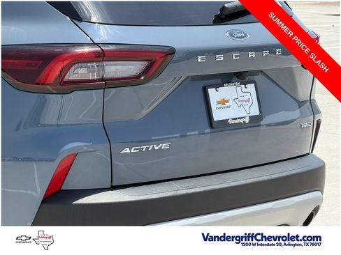 Used 2025 Ford Escape Active w/ Cold Weather Package AWD/4WD image 6