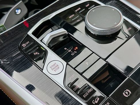 New 2026 BMW X5 xDrive40i w/ M Sport Package image 22