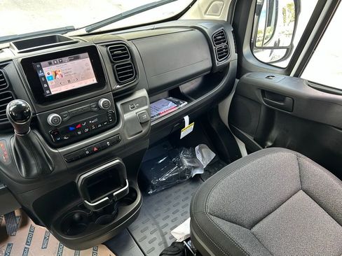 New 2025 RAM ProMaster 3500 w/ Crew Van Package image 12