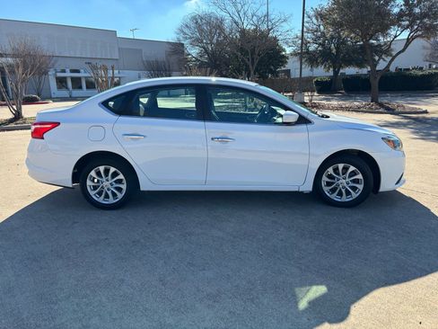 Used 2019 Nissan Sentra SV image 4