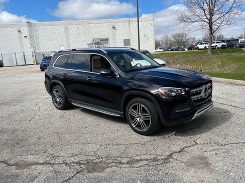 Used 2023 Mercedes-Benz GLS 450 4MATIC image 12