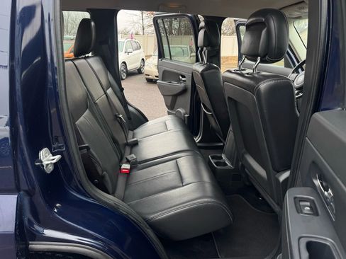 Used 2012 Jeep Liberty Sport image 15