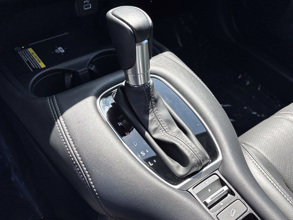 Used 2025 Honda HR-V EX-L image 16