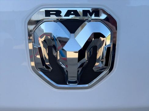Used 2023 RAM 1500 Laramie AWD/4WD image 33