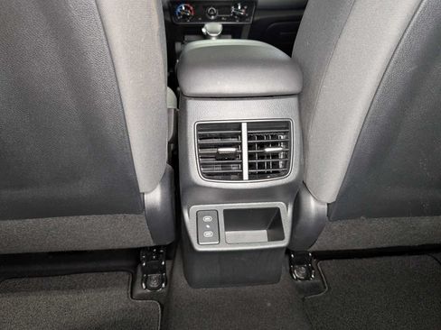 Used 2024 Kia Seltos LX AWD/4WD image 21