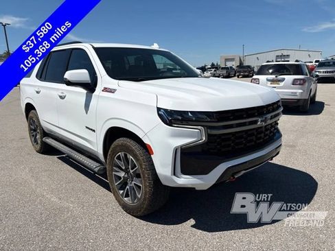 Used 2022 Chevrolet Tahoe Z71 w/ Luxury Package AWD/4WD image 8