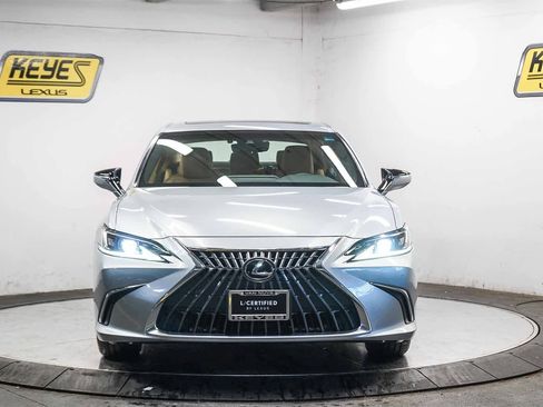 Used 2023 Lexus ES 350 w/ Premium Package image 6