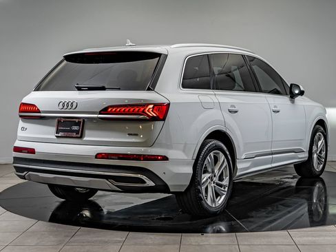 Certified 2023 Audi Q7 3.0T Premium w/ Convenience Package AWD/4WD image 5