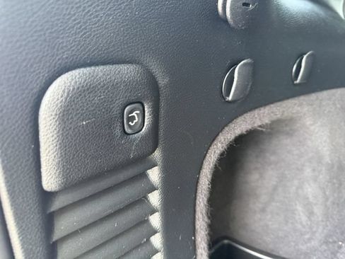 Used 2018 Jeep Grand Cherokee Altitude AWD/4WD image 25
